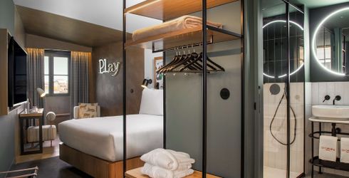 hotel room image