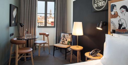 hotel room image