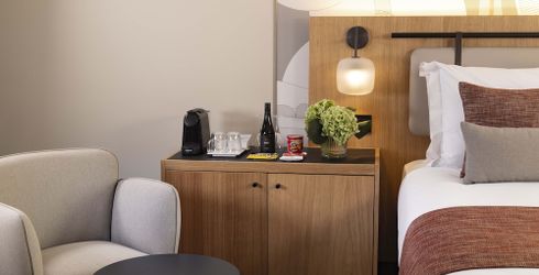 hotel room image