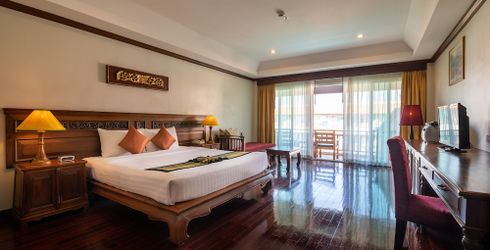 hotel room image