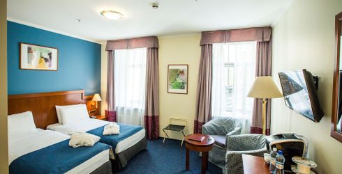 hotel room image