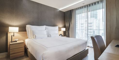 hotel room image