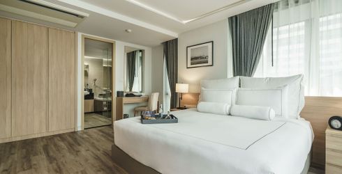 hotel room image
