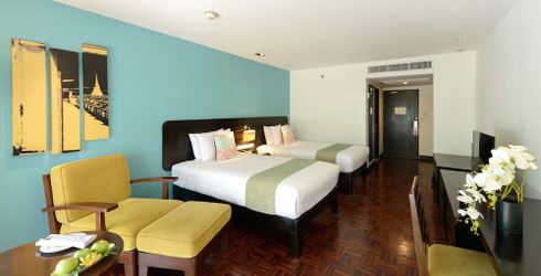 hotel room image