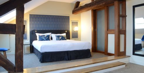 hotel room image
