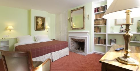 hotel room image