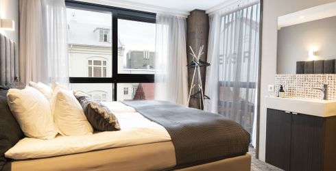 hotel room image