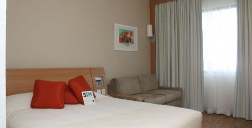 hotel room image