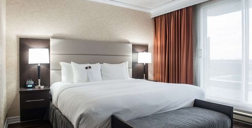 hotel room image