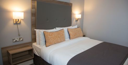hotel room image