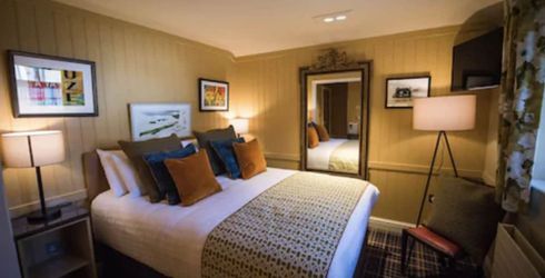 hotel room image