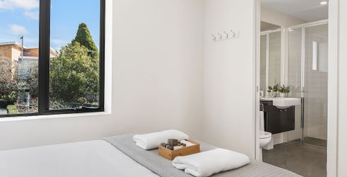 hotel room image