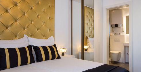 hotel room image