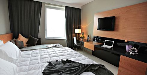 hotel room image