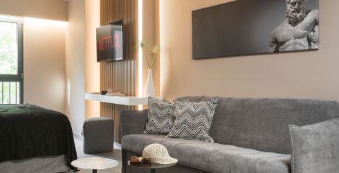 hotel room image