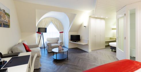 hotel room image