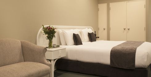hotel room image