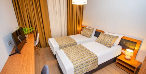 hotel room image