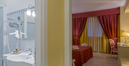 hotel room image