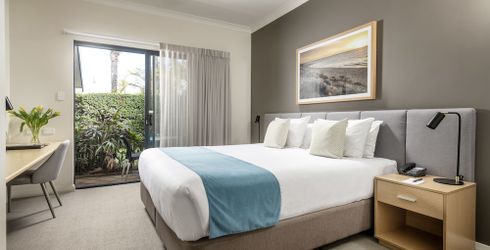 hotel room image