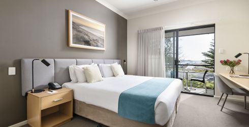 hotel room image