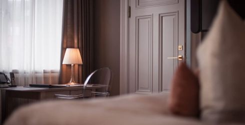 hotel room image