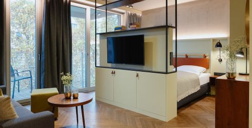hotel room image