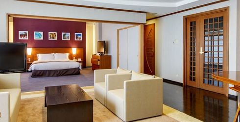 hotel room image
