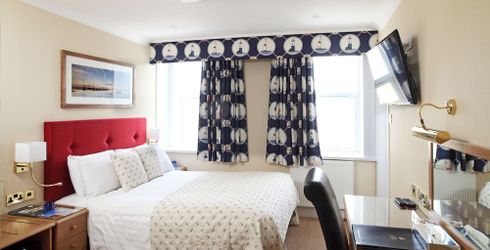 hotel room image
