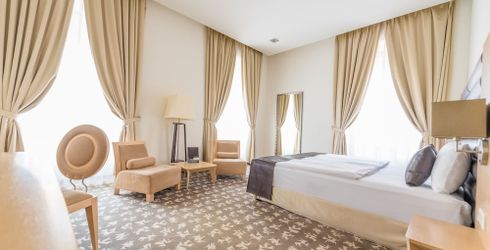 hotel room image