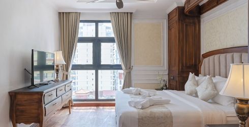 hotel room image