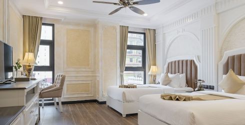 hotel room image