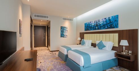hotel room image