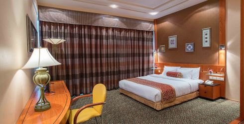 hotel room image