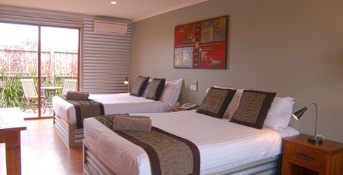 hotel room image