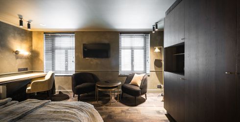 hotel room image