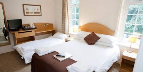 hotel room image