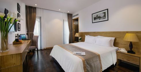 hotel room image