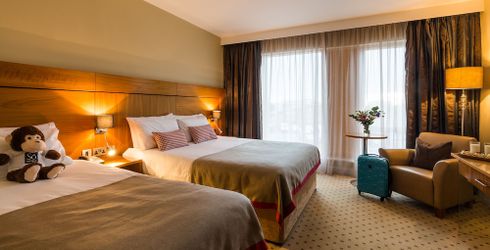 hotel room image
