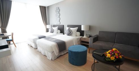 hotel room image