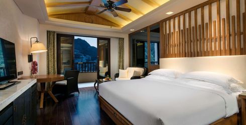 hotel room image
