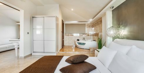 hotel room image