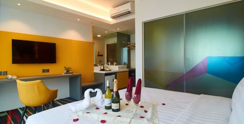 hotel room image