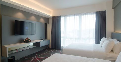 hotel room image