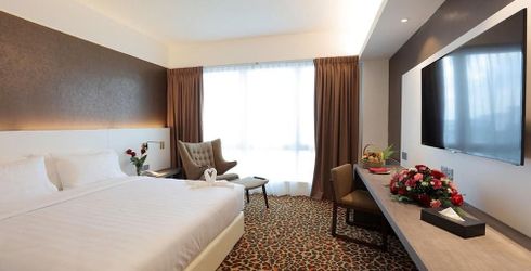 hotel room image