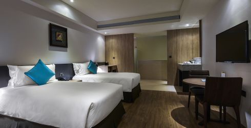 hotel room image