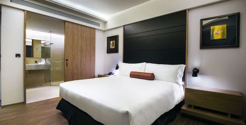 hotel room image