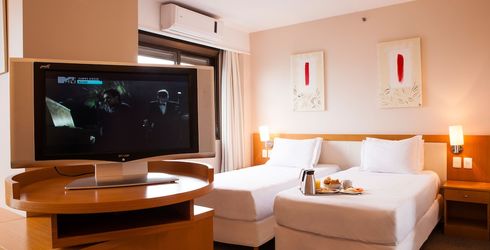 hotel room image