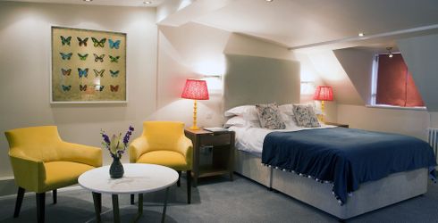 hotel room image