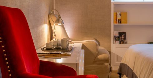 hotel room image